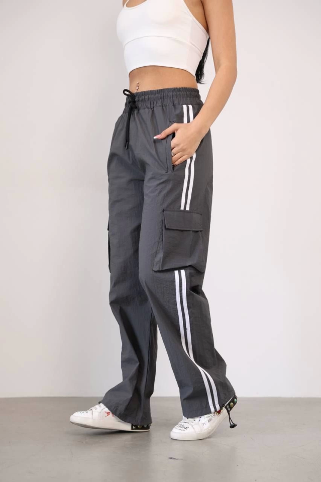 Pantalon de trening Kareema