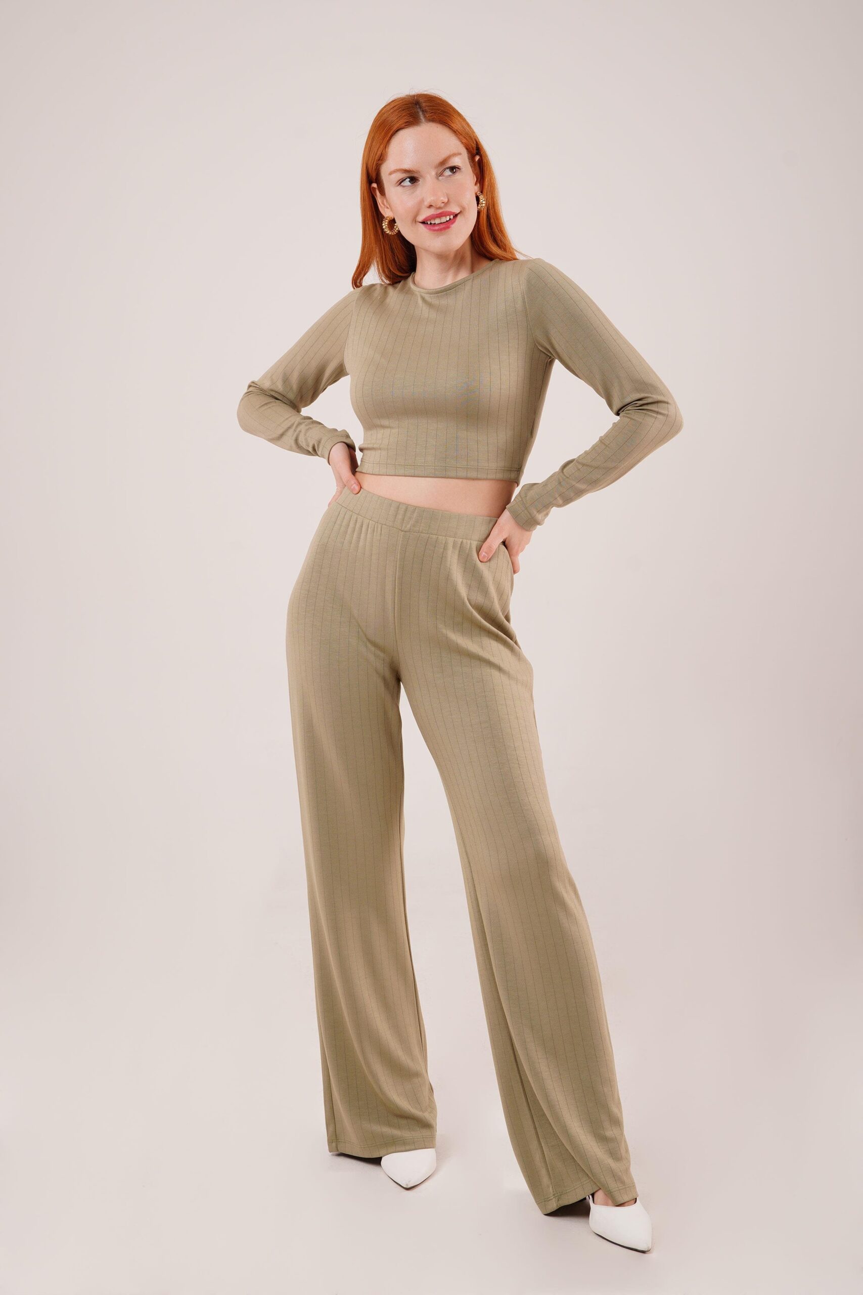 Set Yanisha