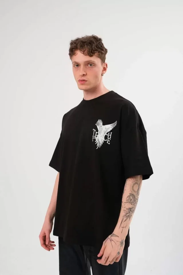 Tricou Chinh